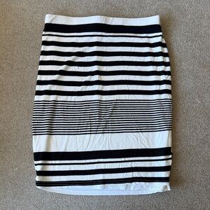 Aqua Monochrome Striped Pencil Skirt